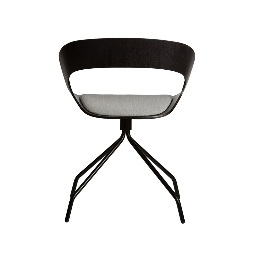 19_Ply_Collection_Chat_swivel_oak_stained_black_black_frame_upholstered_01 - Edella Plycollection Chat swivel istuin oak stained black / jalusta black istuinverhoiltu