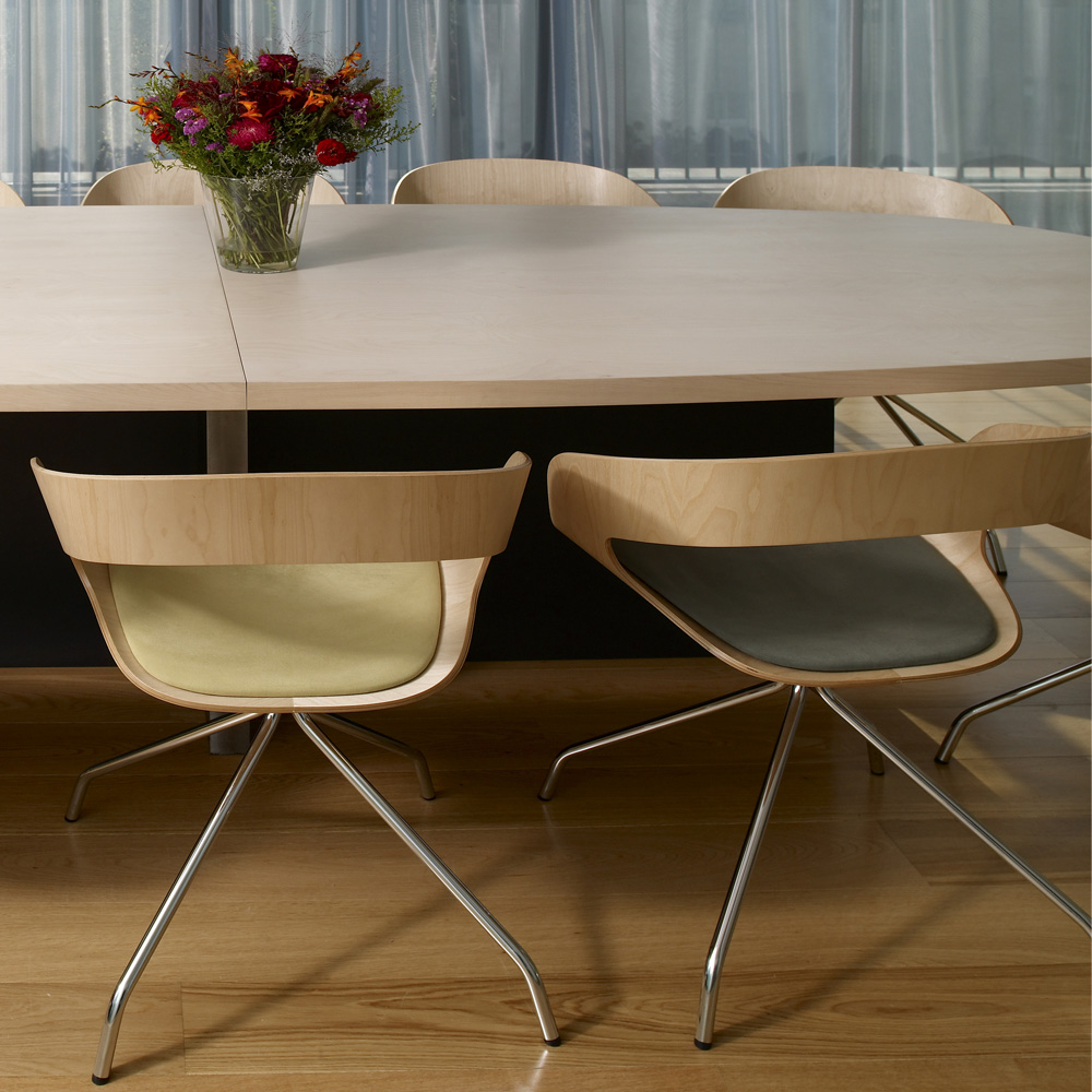 32_Ply_Collection_Chat_swivel_project - Edella Plycollection Chat swivel