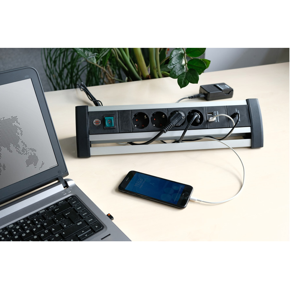 Brennenstuhl_Alu-Office-Line_Extension_Sockets_with_USB-USB-C_Power_jatkojohto_pistorasiat_työpöydälle_neljällä_pistokkeella_USB-C-portit_03 - Edella Brennenstuhl Alu-Office-Line extension socket USB/USB-C 4-way jatkojohto työpöydälle