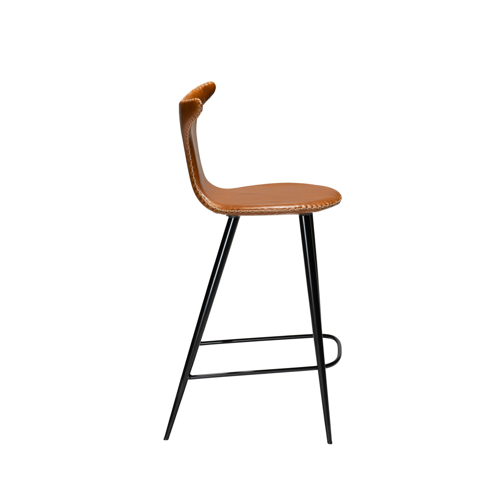 Danform_DOLPHIN_BAR_STOOL_Baarituoli_matala_vintage_light_brown_art_leather_w_black_metal_legs_05 - Edella Dan-Form Dolphin Counter Stool baarituoli matala