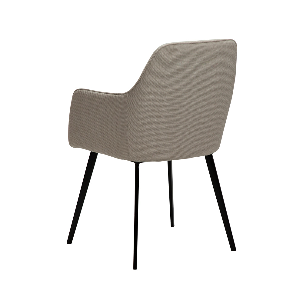 Danform_EMBRACE_ARMCHAIR_ravintolatuoli_kahvilatuoli_käsinojallinen_desert_sand_fabric_kangas_mustilla_metallijaloilla_05 - Edella Dan-Form Embrace Armchair tuoli kangas