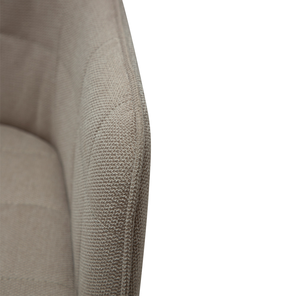 Danform_EMBRACE_ARMCHAIR_ravintolatuoli_kahvilatuoli_käsinojallinen_desert_sand_fabric_kangas_mustilla_metallijaloilla_07 - Edella Dan-Form Embrace Armchair tuoli kangas