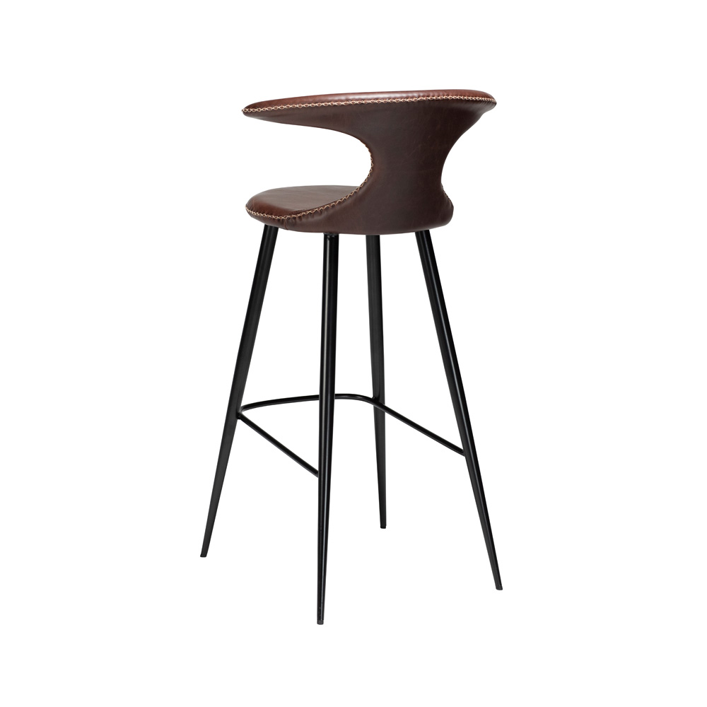Danform_FLAIR_BAR_STOOL_baarituoli_vintage_cocoa_art_leather_w_black_metal_legs_03 - Edella Dan-Form Flair Bar Stool baarituoli korkea