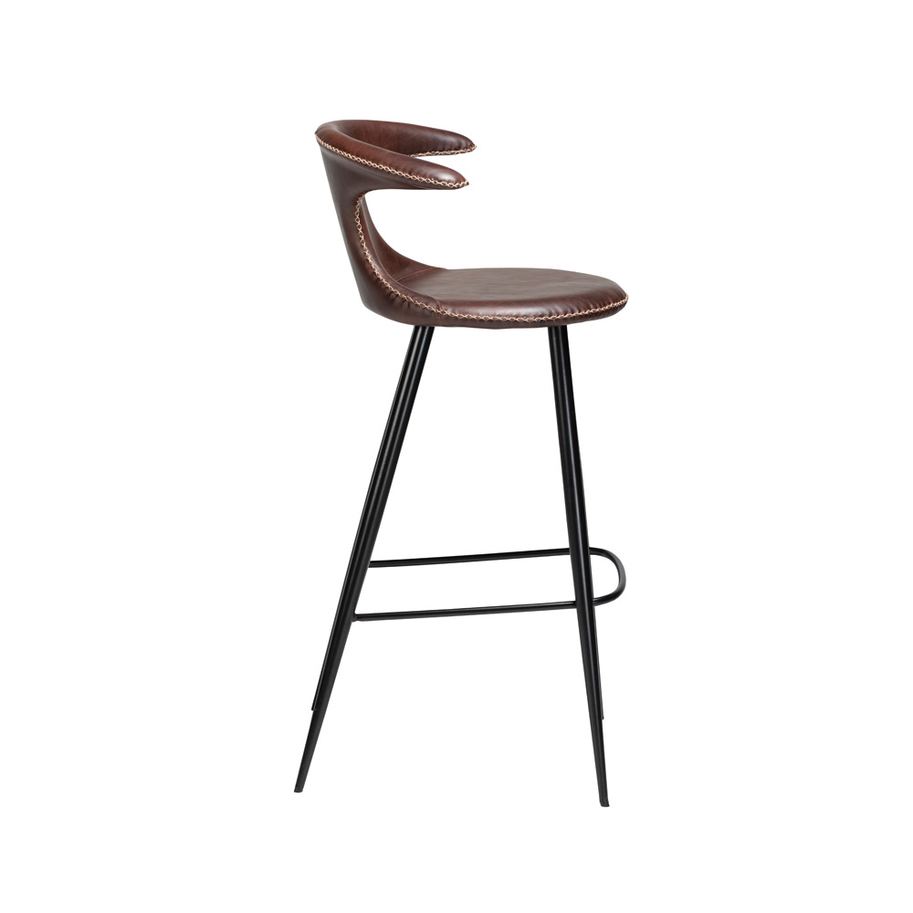 Danform_FLAIR_BAR_STOOL_baarituoli_vintage_cocoa_art_leather_w_black_metal_legs_05 - Edella Dan-Form Flair Bar Stool baarituoli korkea