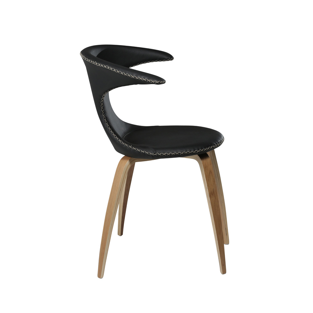 Dan-Form Flair Chair tuoli tammijaloilla