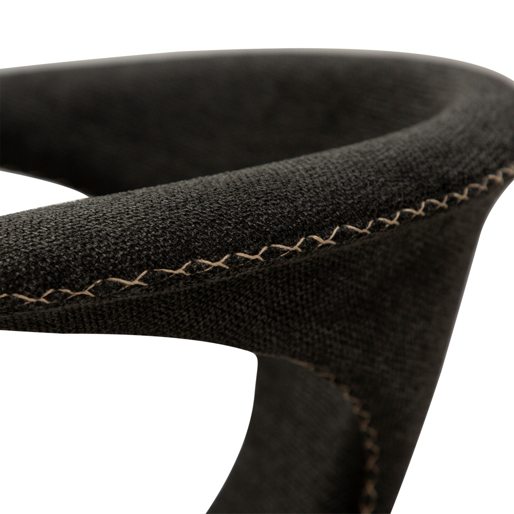 Danform_FLAIR_CHAIR_ravintolatuoli_kahvilatuoli_crow_black_fabric_kangas_mustilla_metallijaloilla_06 - Edella Dan-Form Flair Chair tuoli kangas