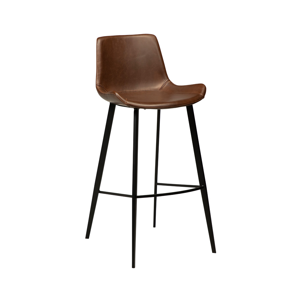 Danform_HYPE BAR STOOL_baarituoli_ vintage_cocoa_art_leather_w_black_metal_legs_01 - Edella Dan-Form Hype Bar Stool baarituoli korkea keinonahka
