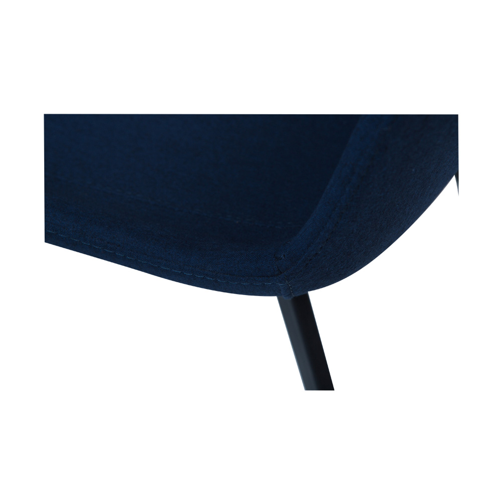 Danform_HYPE_CHAIR_RAVINTOLATUOLI_KAHVILATUOLI_midnight_blue_fabric_w_black_metal_legs_03 - Edella Dan-Form Hype Chair tuoli kangas
