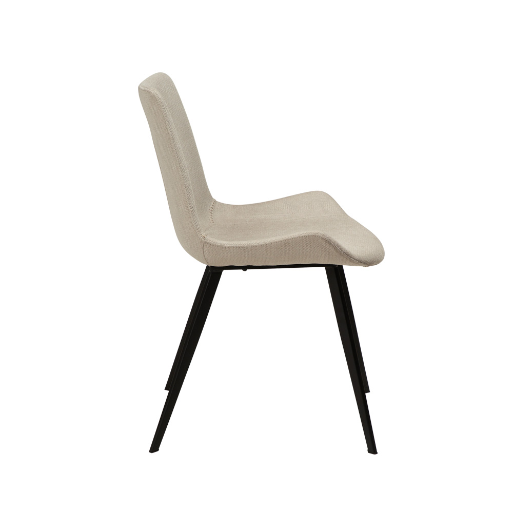 Danform_HYPE_CHAIR_ravintolatuoli_kahvilatuoli_desert_sand_fabric_kangas_mustilla_metallijaloilla_03 - Edella Dan-Form Hype Chair tuoli kangas