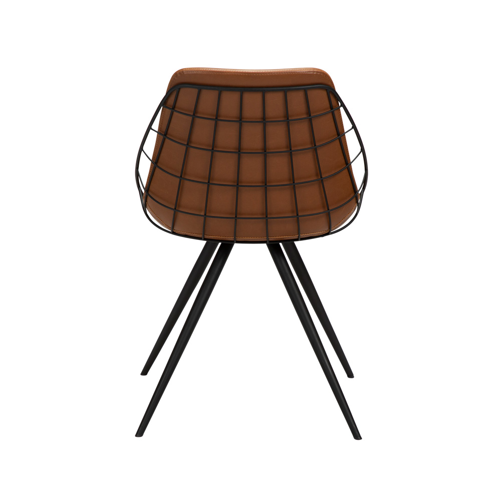 Danform_SWAY_chair_ravintolatuoli_kahvilatuoli_kokoverhoiltu_vintage_light_brown_art_leather_keinonahka_mustat_metallijalat_04 - Edella Dan-Form Sway Chair tuoli keinonahka