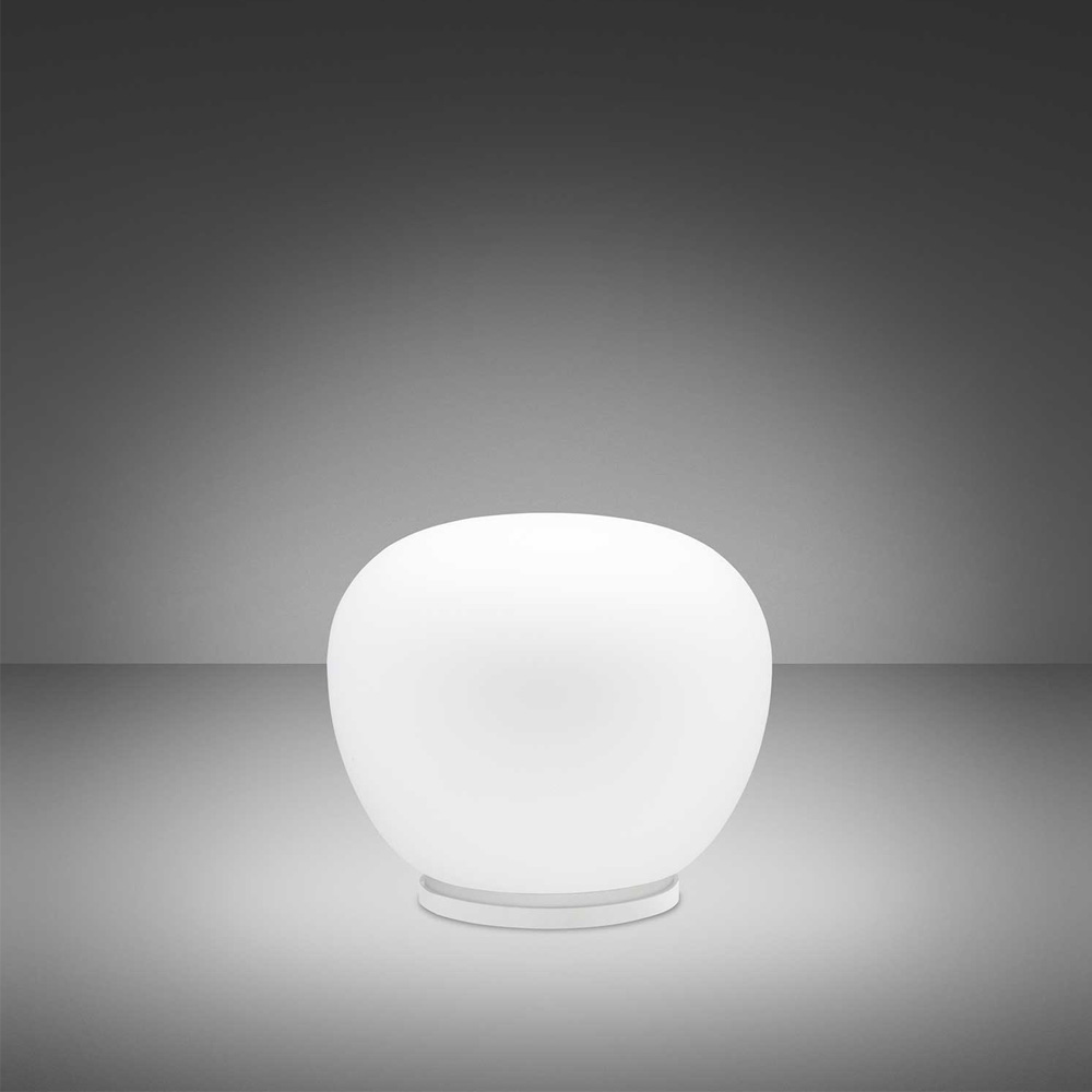 Fabbian_Lumi_Mochi_Table_Lamp_1_pöytävalaisin_pöytälamppu_lasikuvulla_lasivarjostin_02 - Edella Fabbian Lumi Mochi Table Lamp pöytävalaisin