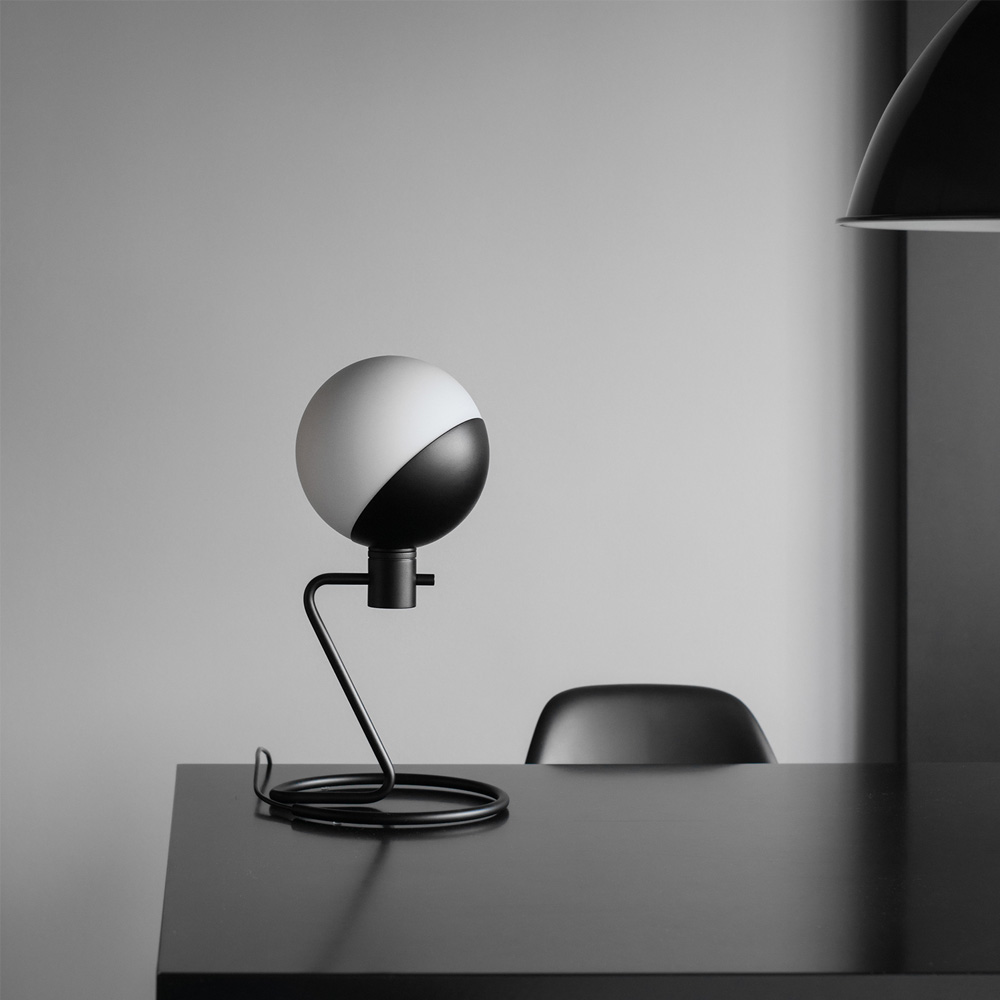 Grupa-Products_BALUNA_TABLE_LAMP_05 - Edella Grupa-products Baluna pöytävalaisin