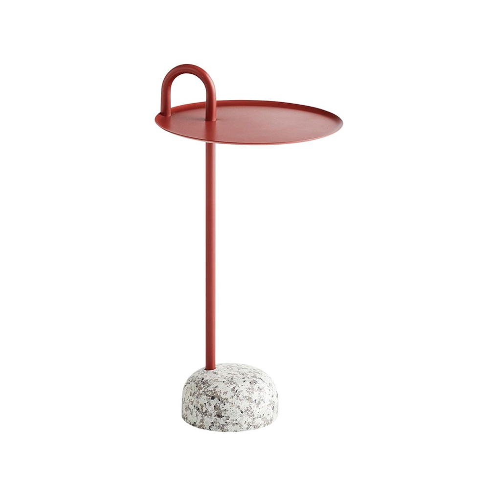 Hay_BOWLER_tile_red_sivupöytä_sohvapöytä_tiilenpunainen_kansi_graniittikivi_jalalla_01 - Edella Hay Bowler sivupöytä