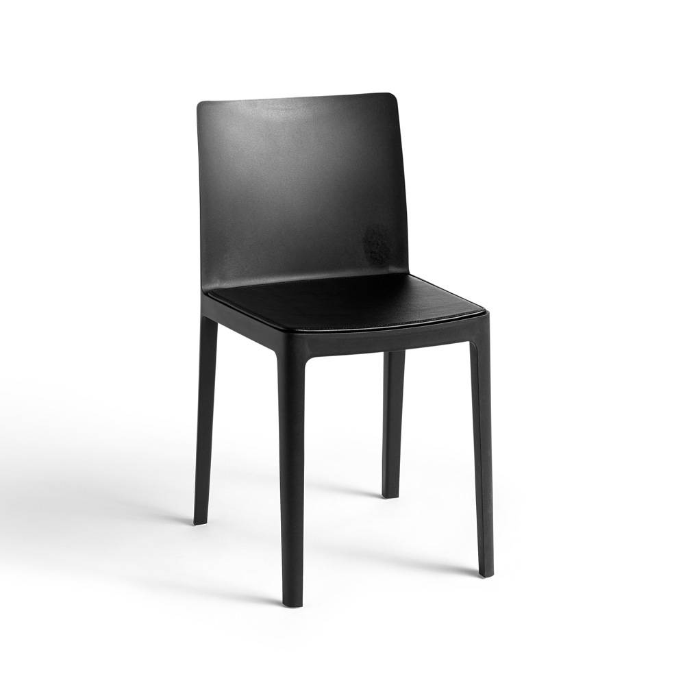 Hay_Elementaire_chair_anthracite_Seat_pad_black_leather_WB_01 - Edella Hay Élémentaire Seat Pad Indoor istuinpehmuste