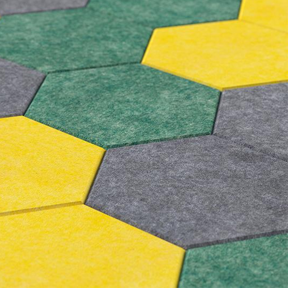 Narbutas_Acoustic_Artwork_Tiles_Hexagon_akustiikkapaneelit_seinälle_akustiset_akustoivat_seinäpaneelit_Pet-huopa_03 - Edella Narbutas Acoustic Artwork Tiles Hexagon akustoiva seinäpaneeli (3 kpl)