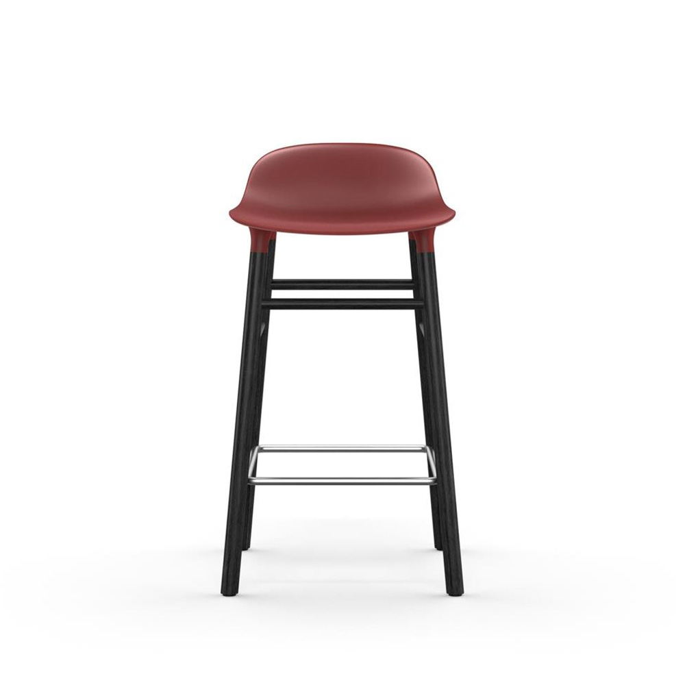Normann Copenhagen Form matala baarituoli (musta)