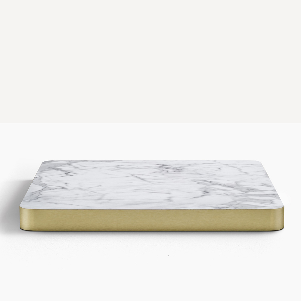 Pedrali_Laminate_Brass_ABS_laminaatti_messinki_ABS-nauha_lastulevykansi_pöydänkansi_ravintolapöydän_kahvilapöydän_sohvapöydän_kansi_03 - Edella Pedrali Laminate Brass ABS ravintolapöydänkansi laminaatti