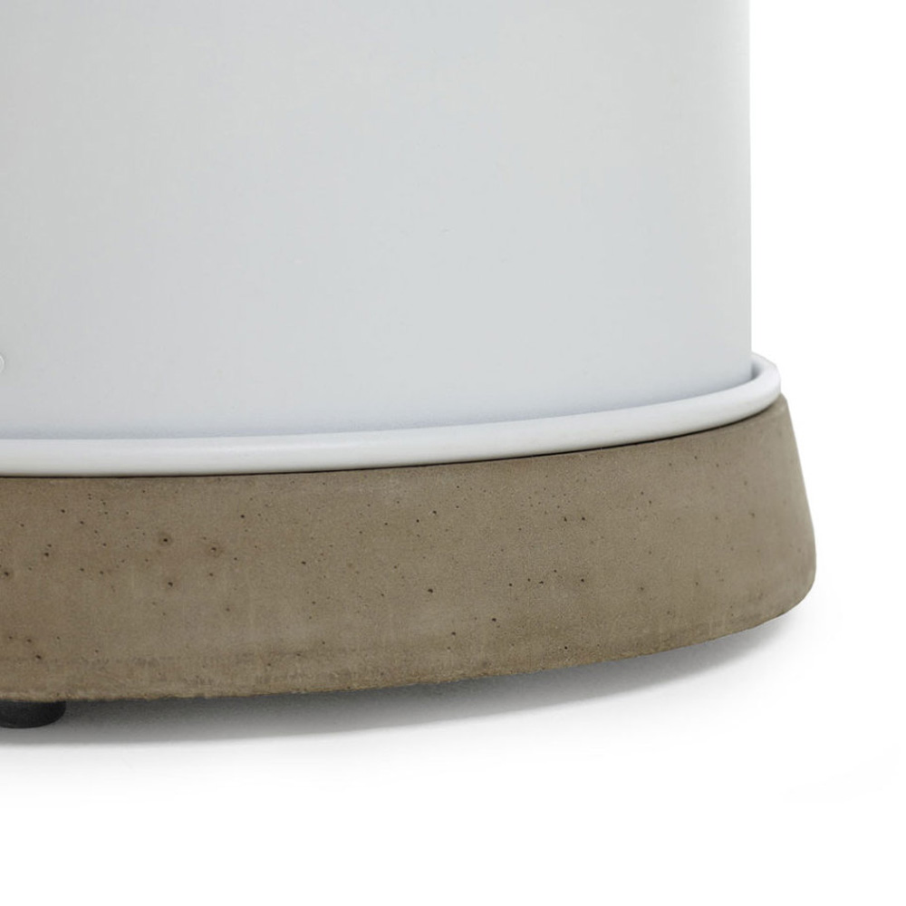 Prima_office_BROOKLYN_BIN_WITH_CONCRETE_BASE_BB1W-CZ_valkoinen_kierrätysastia_roskakori_betonijalustalla_02 - Edella Prima Office Brooklyn Bin Single kierrätysastia betonijalustalla musta
