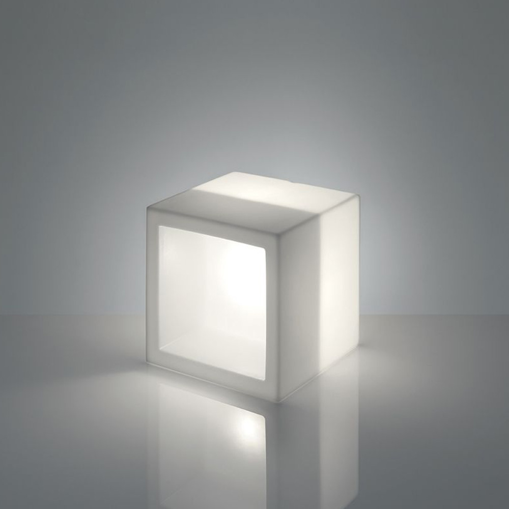 Slide_OPEN_CUBE_73_LIGHT_02 - Edella Slide Open Cube valaiseva hylly/pöytä