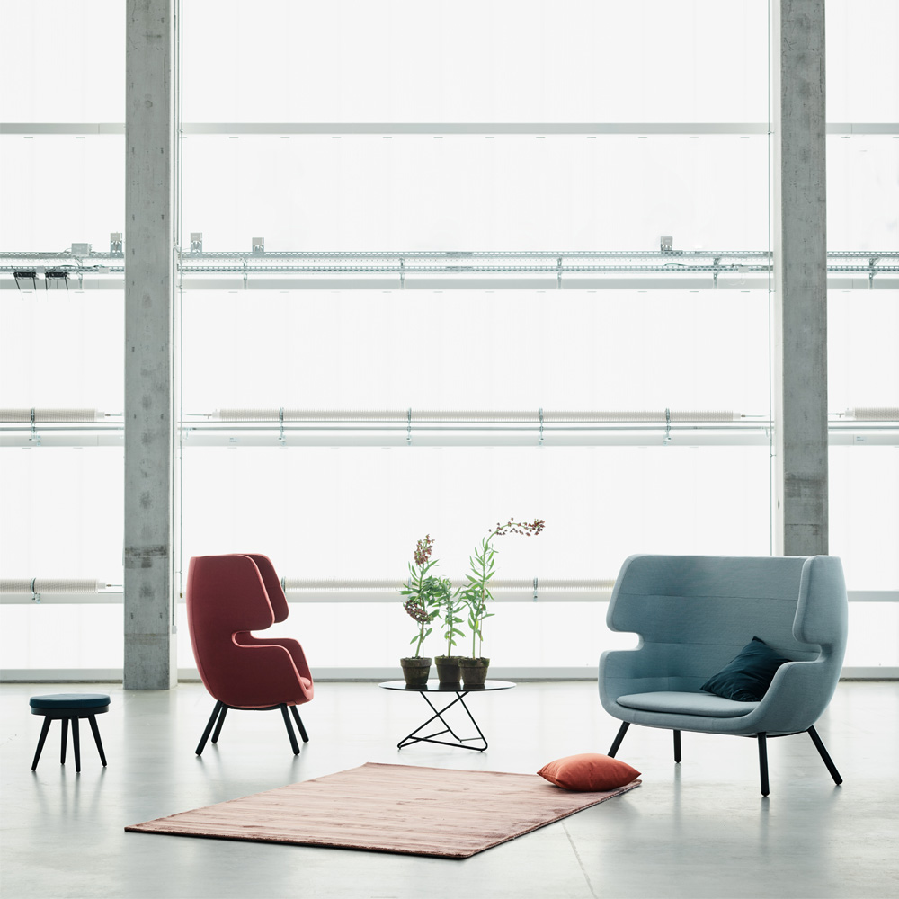Softline_MOAI_Sofa_05 - Edella Softline Moai korkeaselkänojainen sohva
