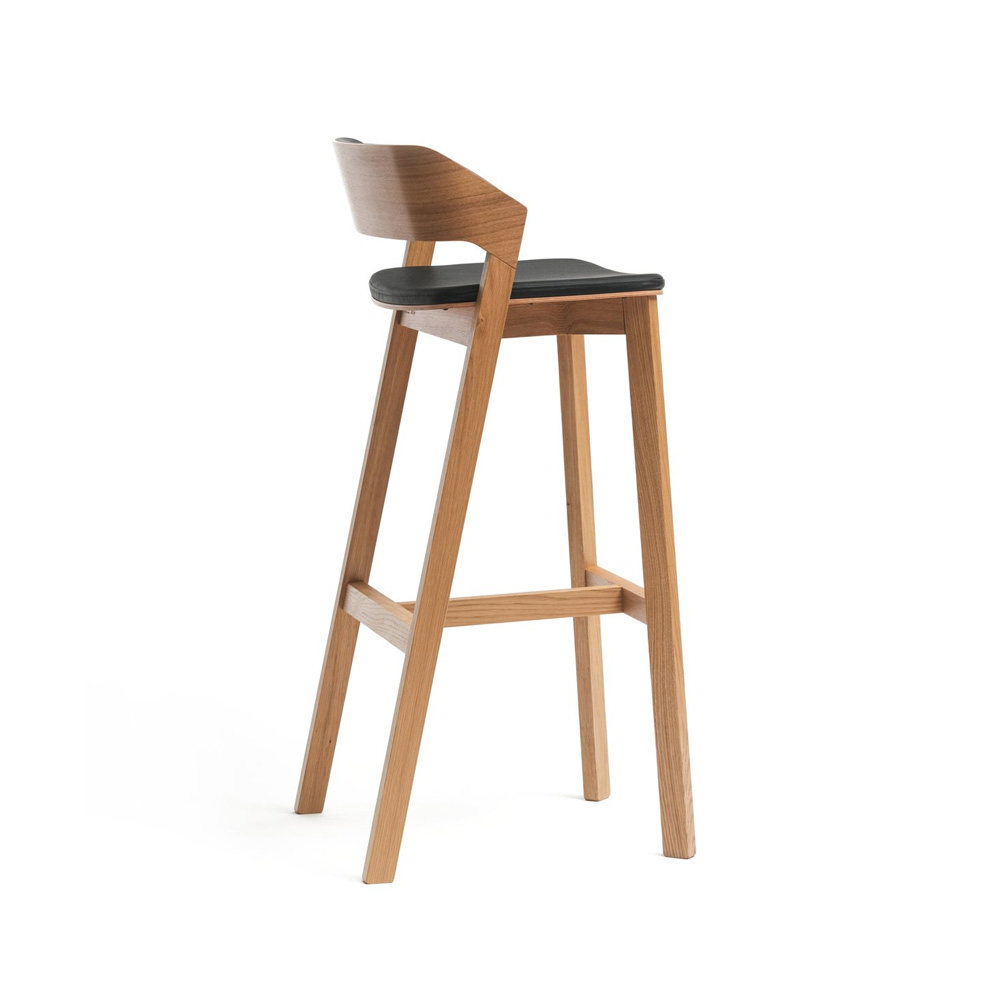 TON Barstool Merano verhoiltu baarituoli