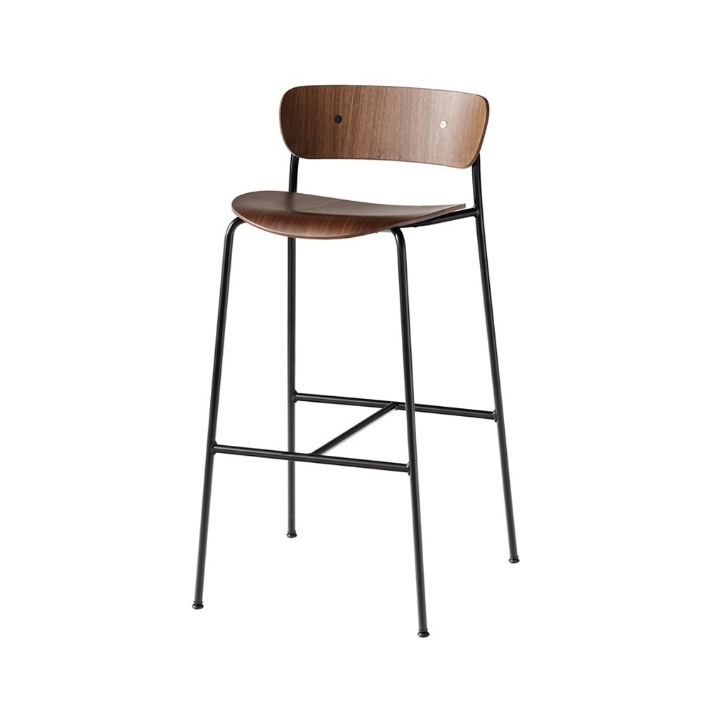 &Tradition_PAVILION_BAR_STOOL_AV9_korkea_baarituoli_teräsjalat_putkijalat_puuistuimella_01 - Edella &Tradition Pavilion Barstoolr AV9 korkea baarituoli Lacquered Walnut