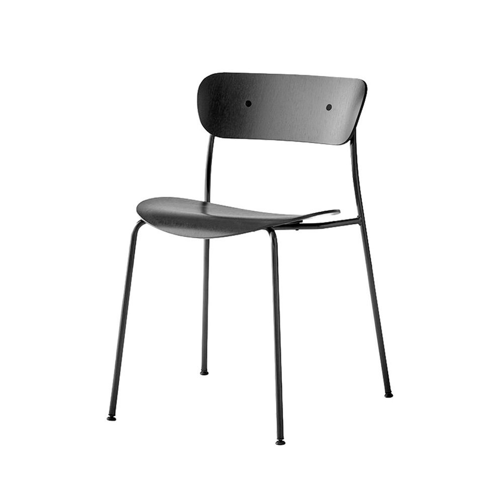 &Tradition_PAVILION_CHAIR_AV1_ravintolatuoli_kahvilatuoli_teräsjalat_putkijalat_puuistuin_01 - Edella &Tradition Pavilion Chair AV1 Black Lacquered Oak