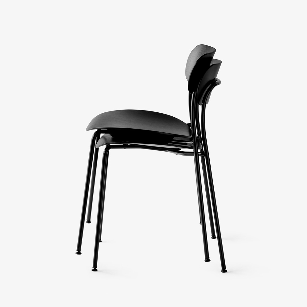 &Tradition_PAVILION_CHAIR_AV1_ravintolatuoli_kahvilatuoli_teräsjalat_putkijalat_puuistuin_05 - Edella &Tradition Pavilion Chair AV1 Black Lacquered Oak
