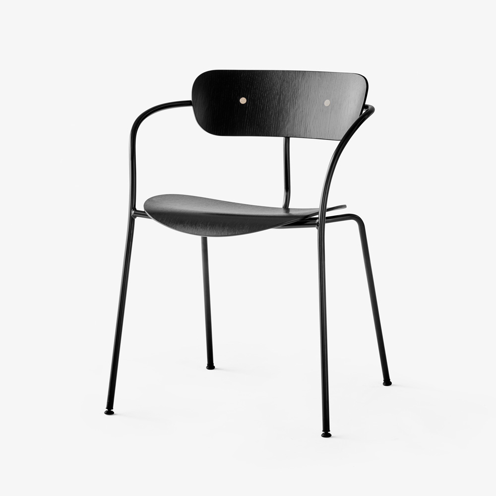&Tradition_PAVILION_CHAIR_AV2_ravintolatuoli_kahvilatuoli_käsinojallinen_teräsjalat_putkijalat_puuistuin_06 - Edella &Tradition Pavilion Chair AV2 Black Lacquered Oak