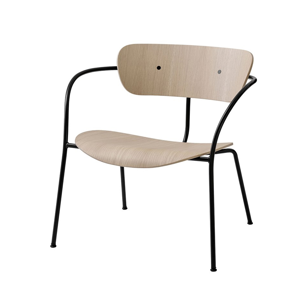 &Tradition Pavilion Lounge Chair AV5 Lacquered Oak