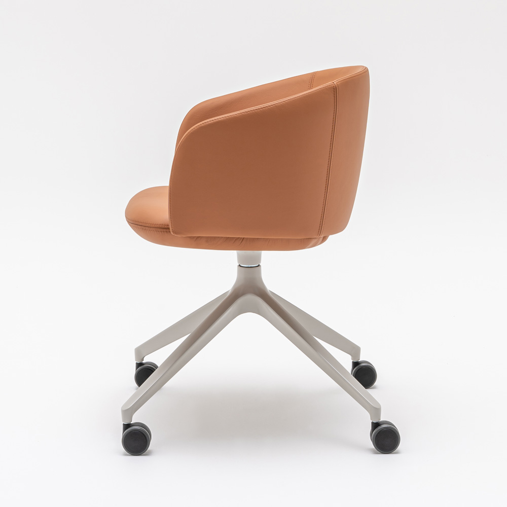MDD Grace Chair tuoli ristikkojalka pyörillä
