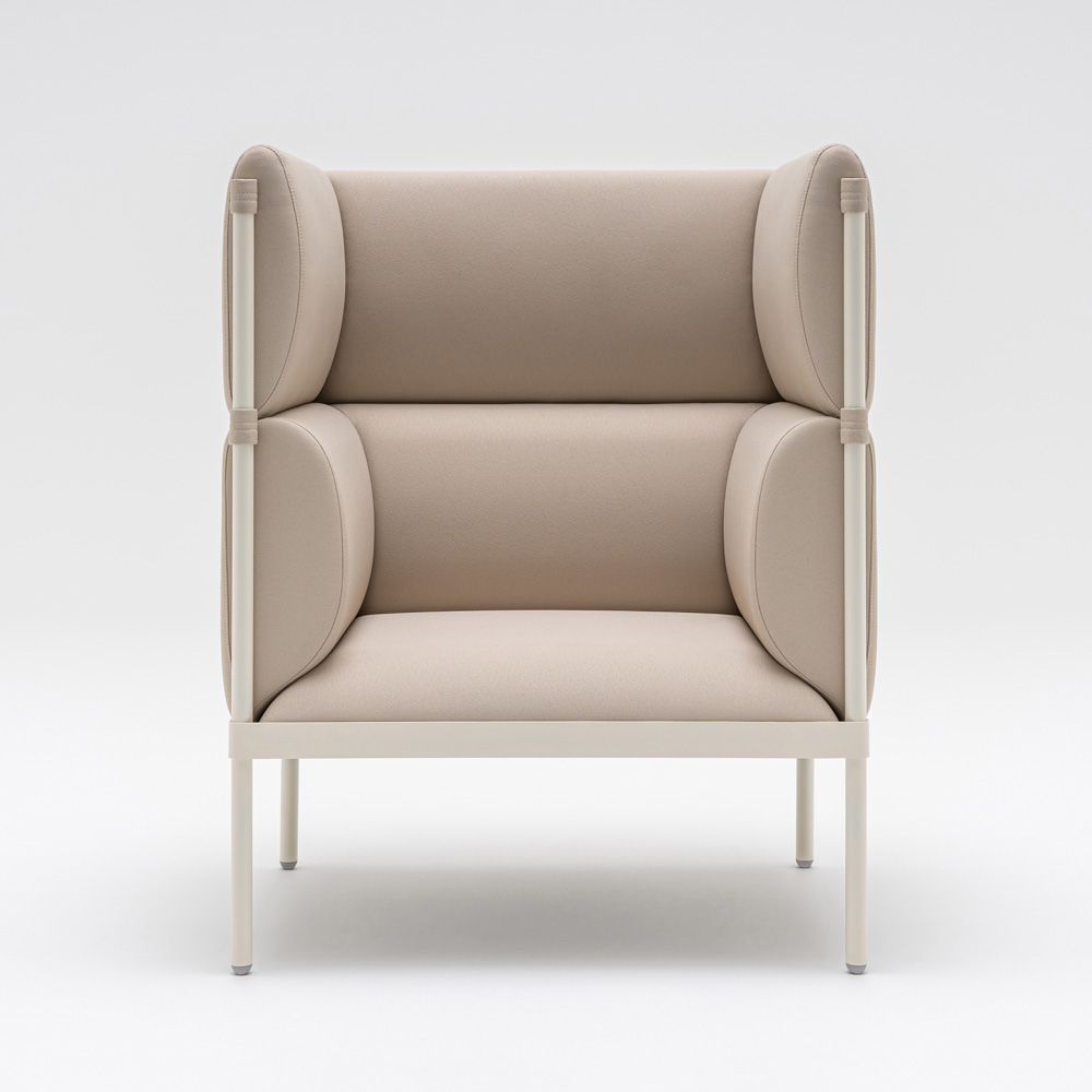 MDD Stilt Armchair High Backed nojatuoli