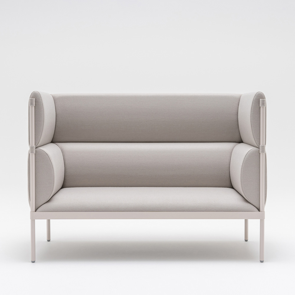 MDD Stilt Sofa High Backed 2-istuttava sohva