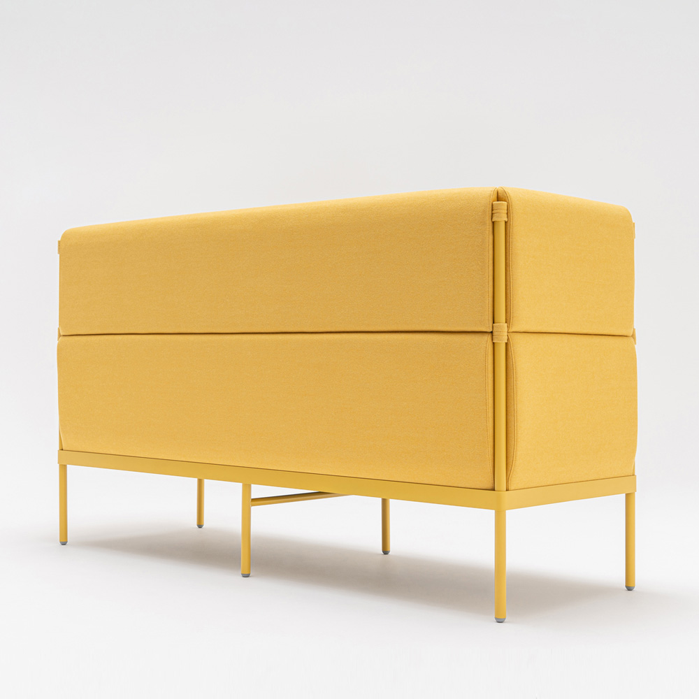 MDD_Stilt_Sofa_High_Backed_korkeaselkänojainen_3-istuttava_kolmen_istuttava_sohva_04 - Edella MDD Stilt Sofa High Backed 3-istuttava sohva