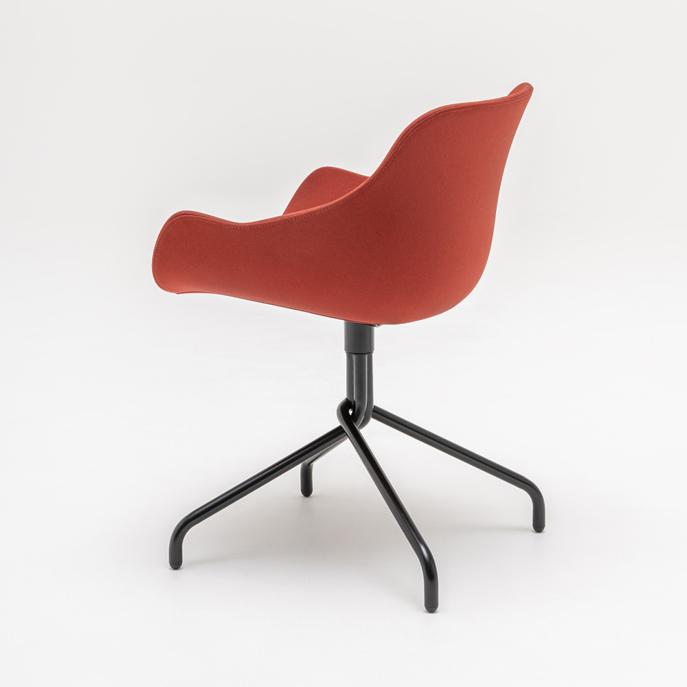 MDD_Baltic_Classic_Chair_ravintolatuoli_asiakastuoli_ristikolla_04 - Edella MDD Baltic Classic chair tuoli ristikkojalalla