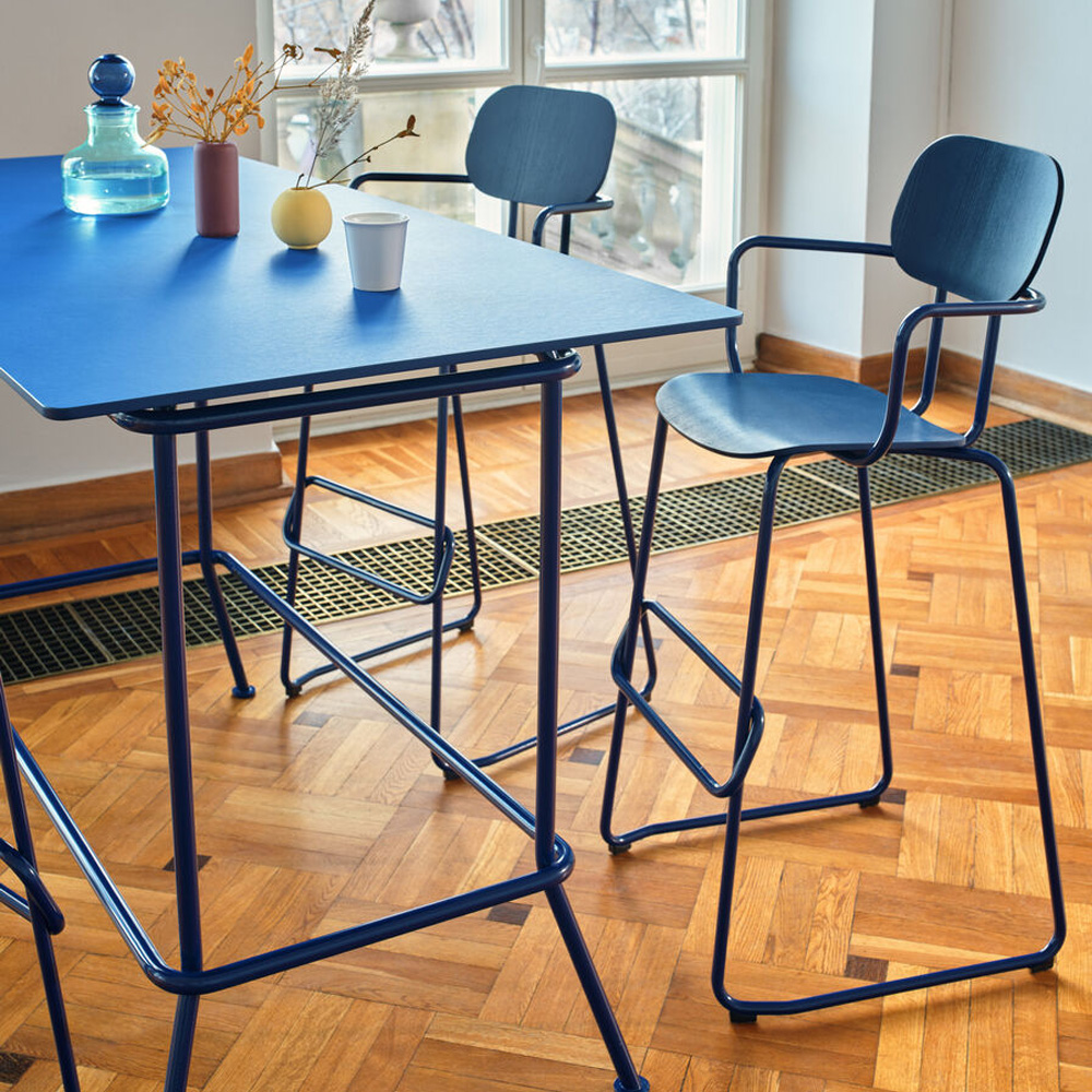 MDD_New_School_High_Stool_koulutuoli_korkea_tuoli_käsinojat_putkijaloilla_14 - Edella MDD New School High Stool baarituoli käsinojallinen