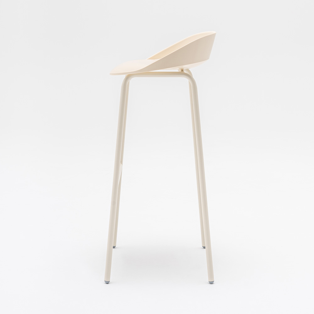 MDD_Team_Stool_High_Plastic_korkea_baarituoli_muovi-istuin_putkijaloilla_07 - Edella MDD Team High Stool baarituoli