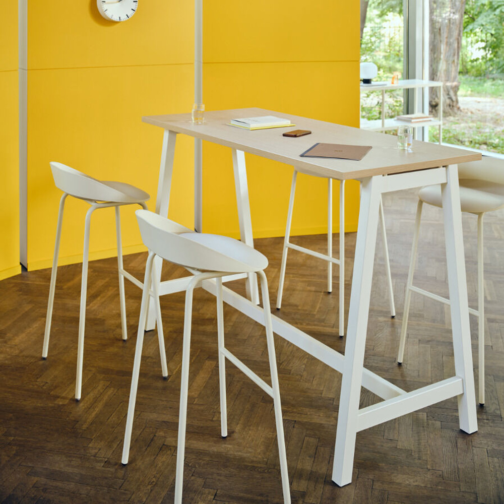 MDD_Team_Stool_High_Plastic_korkea_baarituoli_muovi-istuin_putkijaloilla_17 - Edella MDD Team High Stool baarituoli