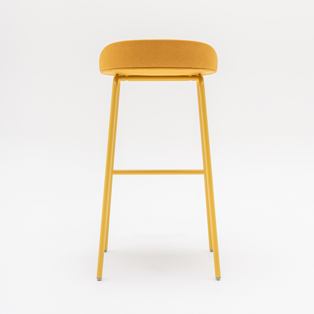 MDD_Team_Stool_High_Upholstered_korkea_baarituoli_verhoiltu_putkijaloilla_11 - Edella MDD Team High Stool baarituoli verhoiltu