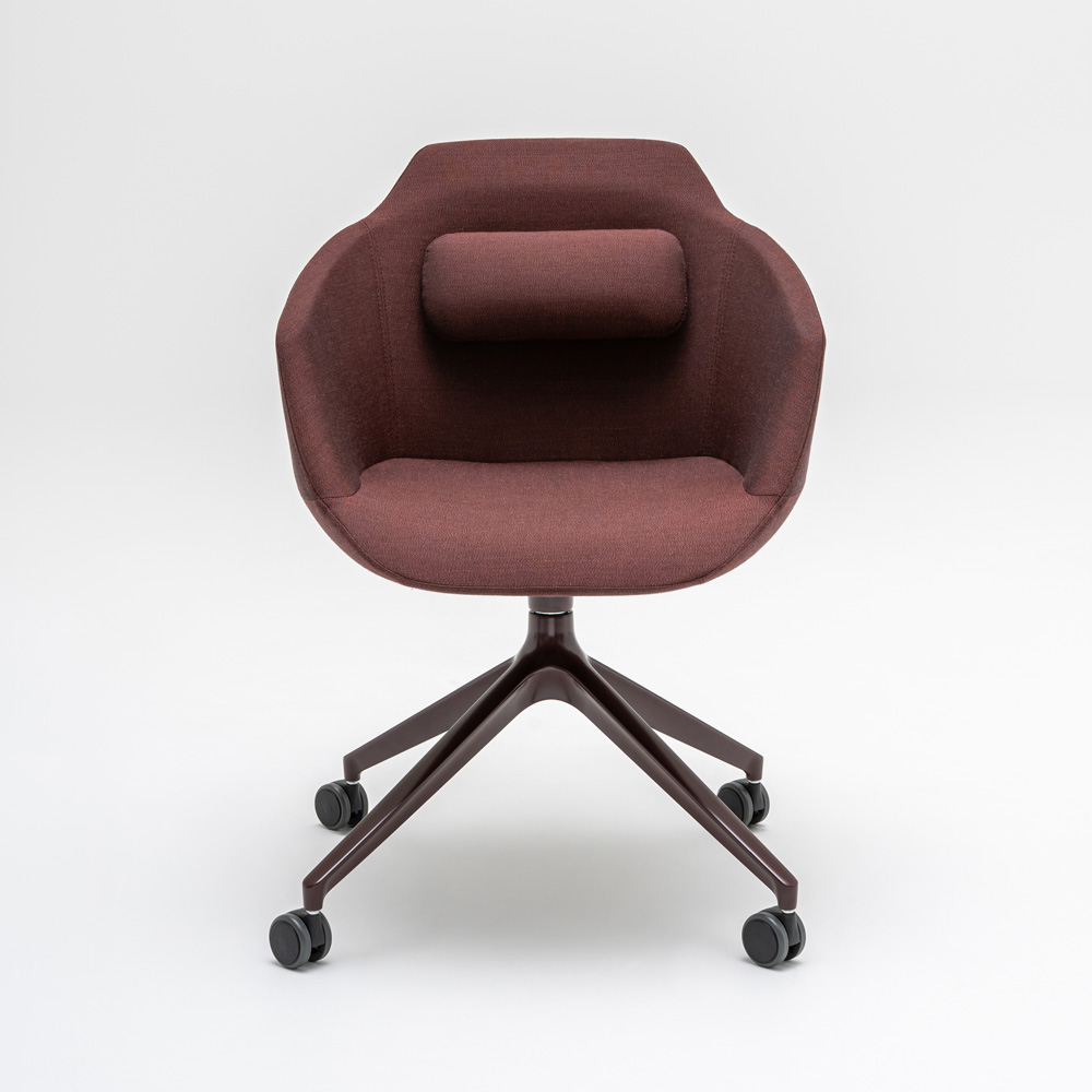 MDD Ultra Chair tuoli ristikkojalka pyörillä