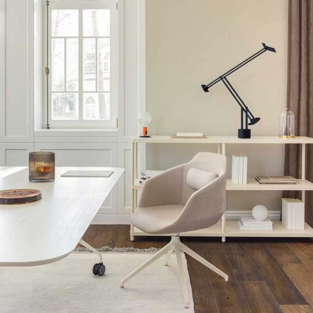 MDD_Ultra_verhoiltu_ravintolatuoli_neuvottelutuoli_asiakastuoli_23 - Edella MDD Ultra Chair tuoli ristikkojalalla