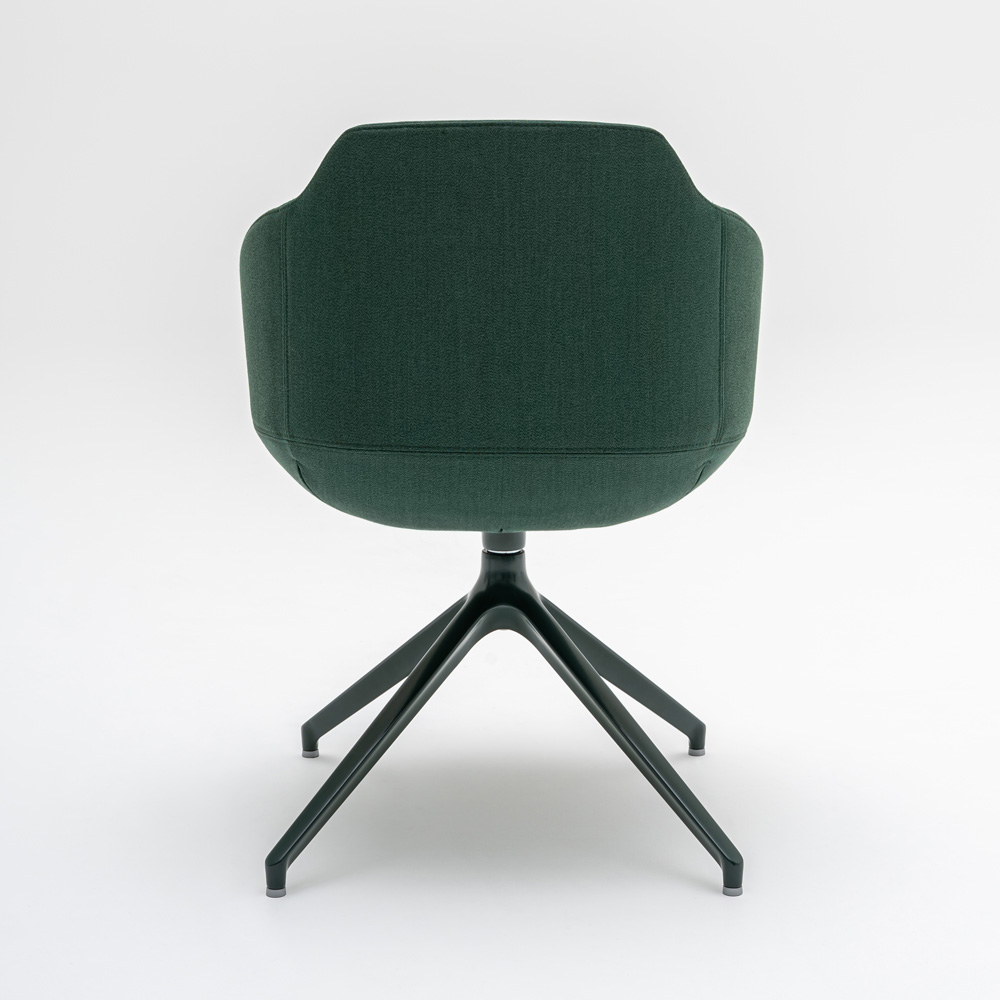 MDD_Ultra_verhoiltu_ravintolatuoli_neuvottelutuoli_asiakastuoli_ristikkojalka_04 - Edella MDD Ultra Chair tuoli ristikkojalalla