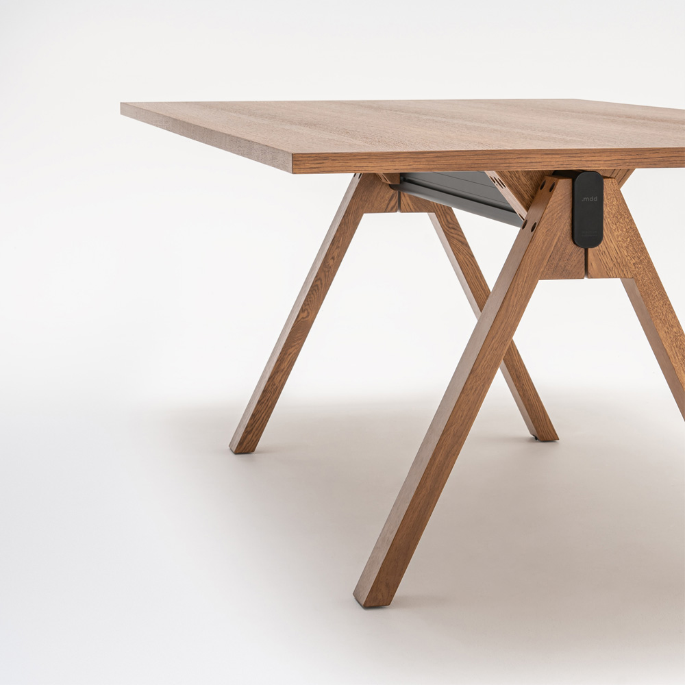 MDD_Viga_neuvottelupöytä_kokouspöytä_tammi_kannella_jaloilla_28 - Edella MDD Viga Dining Table ruokapöytä