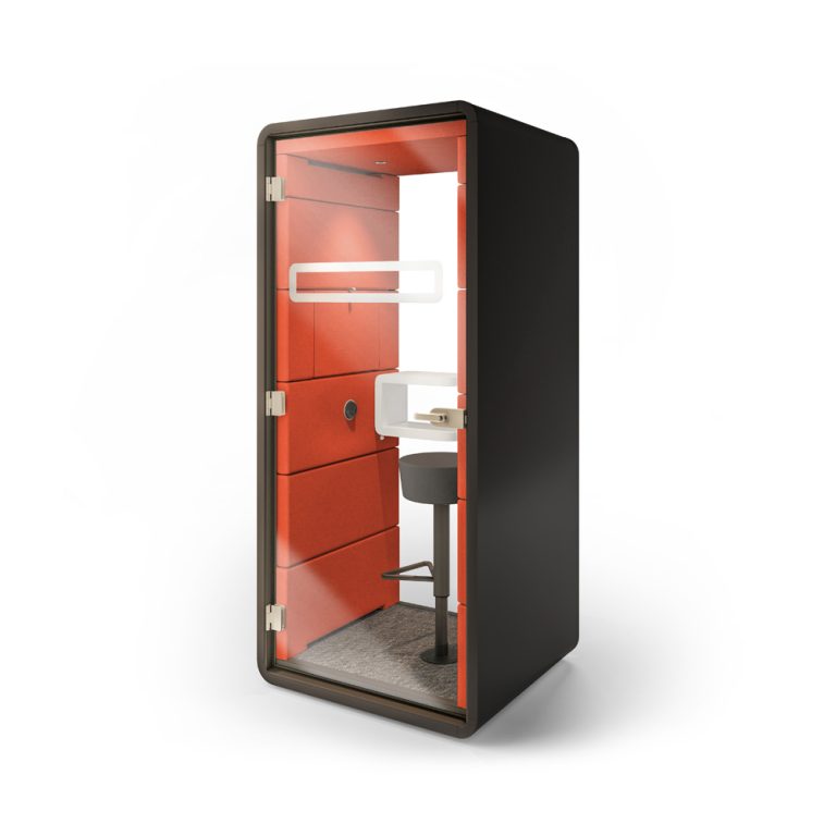 Hushoffice HushPhone puhelinkoppi istuimella