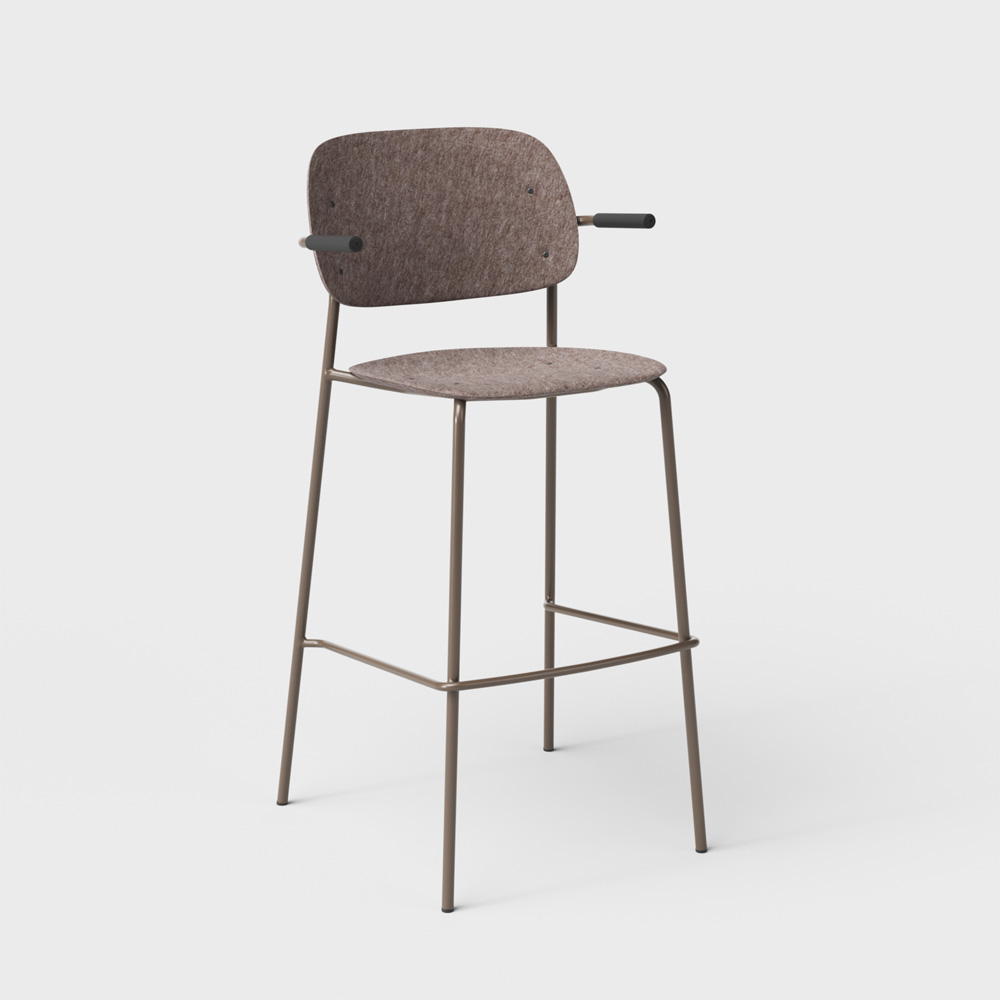 DeVorm_Hale_Bar_Stool_Armrests_Brown_korkea_baarituoli_01 - Edella De Vorm Hale PET Felt Bar Stool Armrests korkea baarituoli