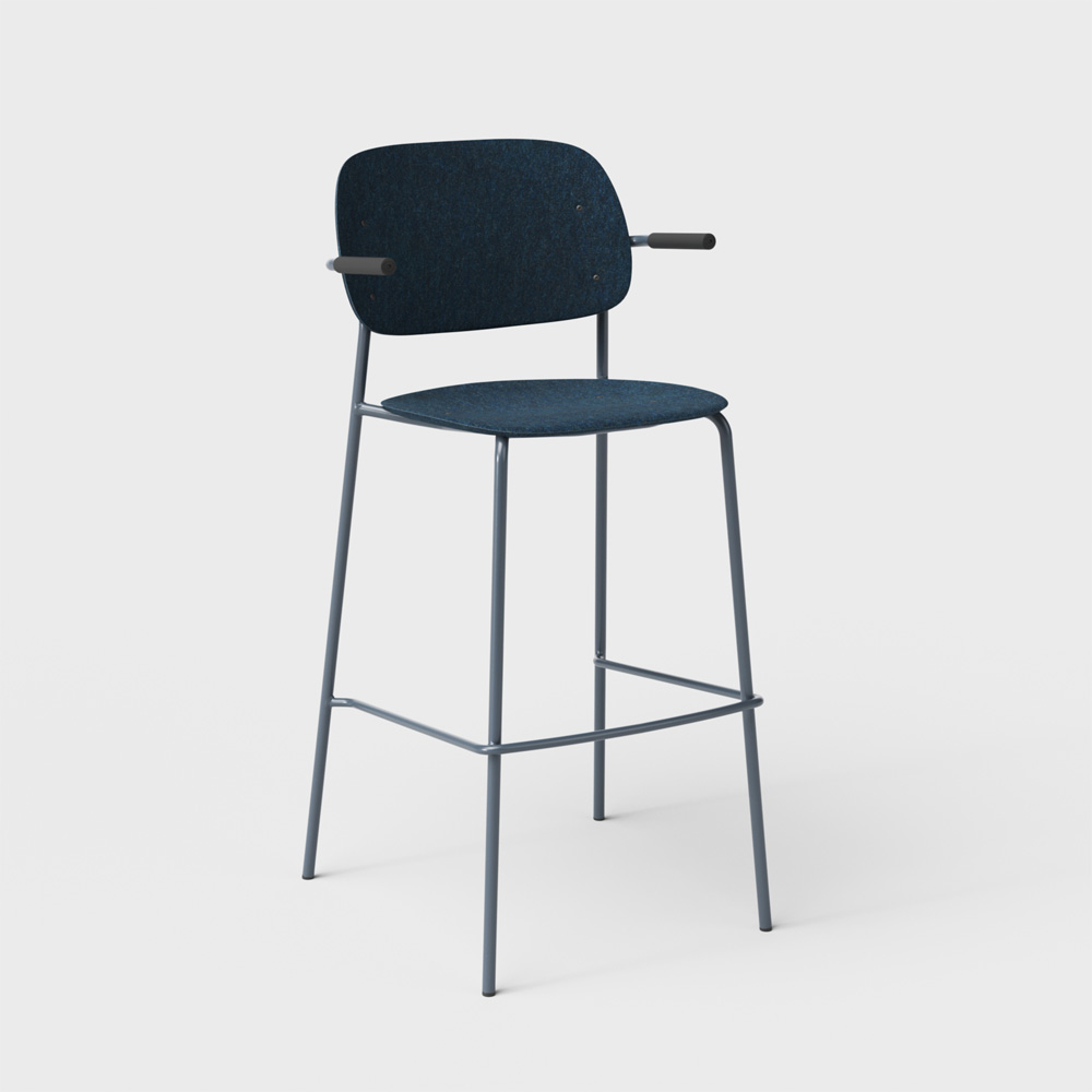 DeVorm_Hale_Bar_Stool_Armrests_Marine_korkea_baarituoli_01 - Edella De Vorm Hale PET Felt Bar Stool Armrests korkea baarituoli