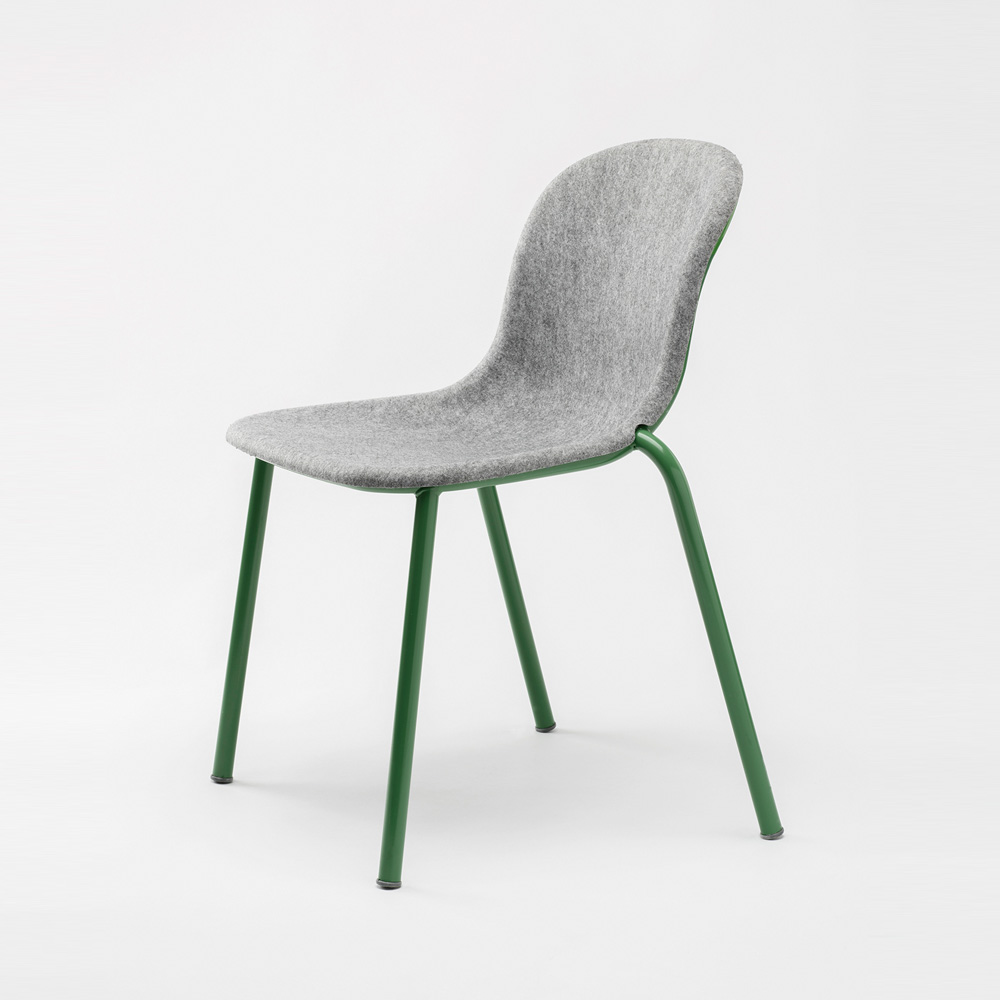 DeVorm_LJ_2_PET_Felt_Stack_Chair_ravintolatuoli_pinottava_01 - Edella De Vorm LJ 2 PET Felt Stack Chair tuoli
