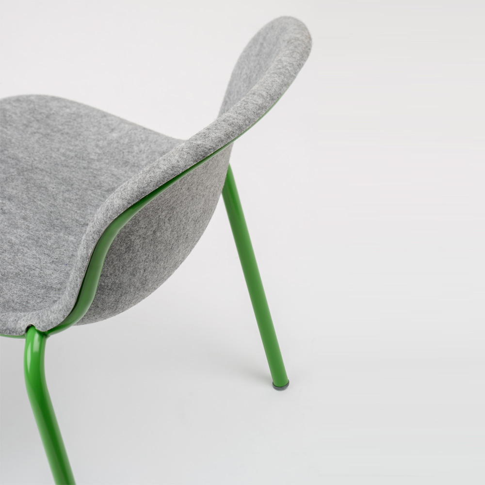 DeVorm_LJ_2_PET_Felt_Stack_Chair_ravintolatuoli_pinottava_03 - Edella De Vorm LJ 2 PET Felt Stack Chair tuoli