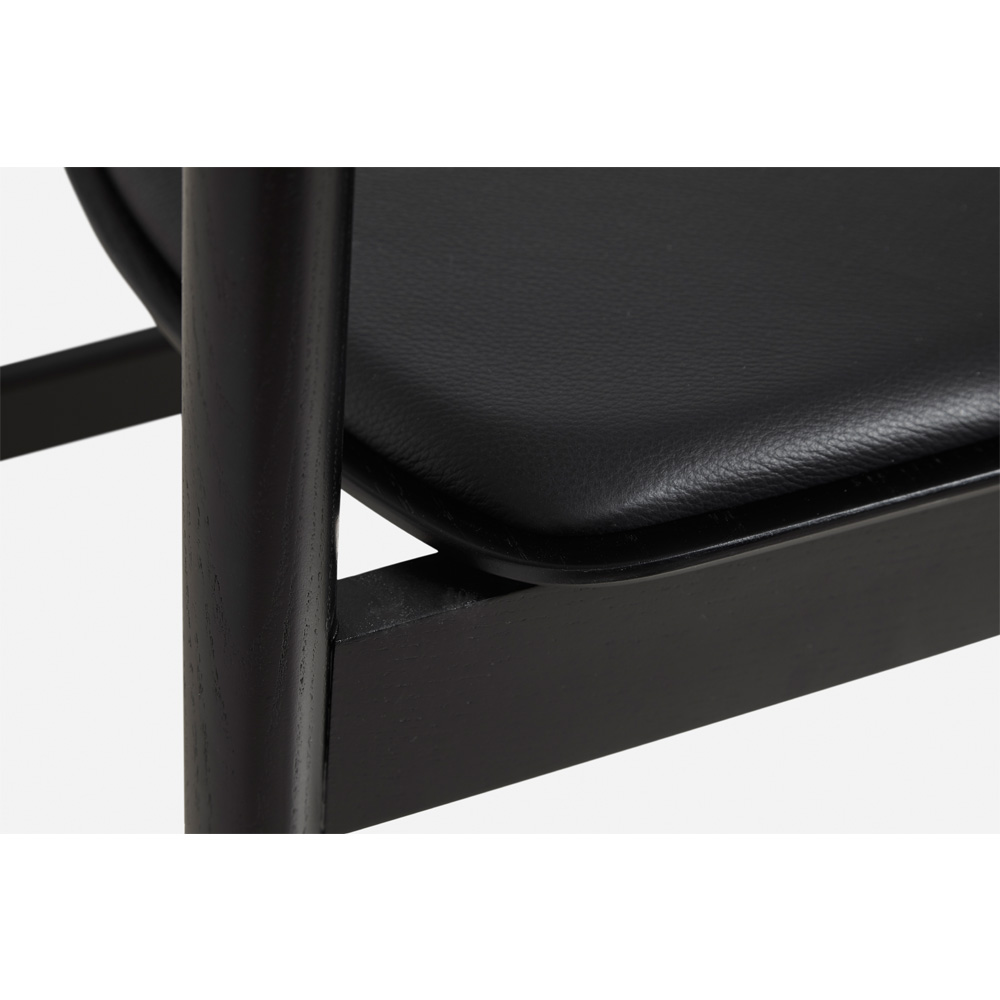 Woud_Pause_ravintolatuoli_puutuoli_musta_tammi_istuinpehmuste_03 - Edella Woud Pause Dining chair 2.0 W tuoli istuinpehmusteella