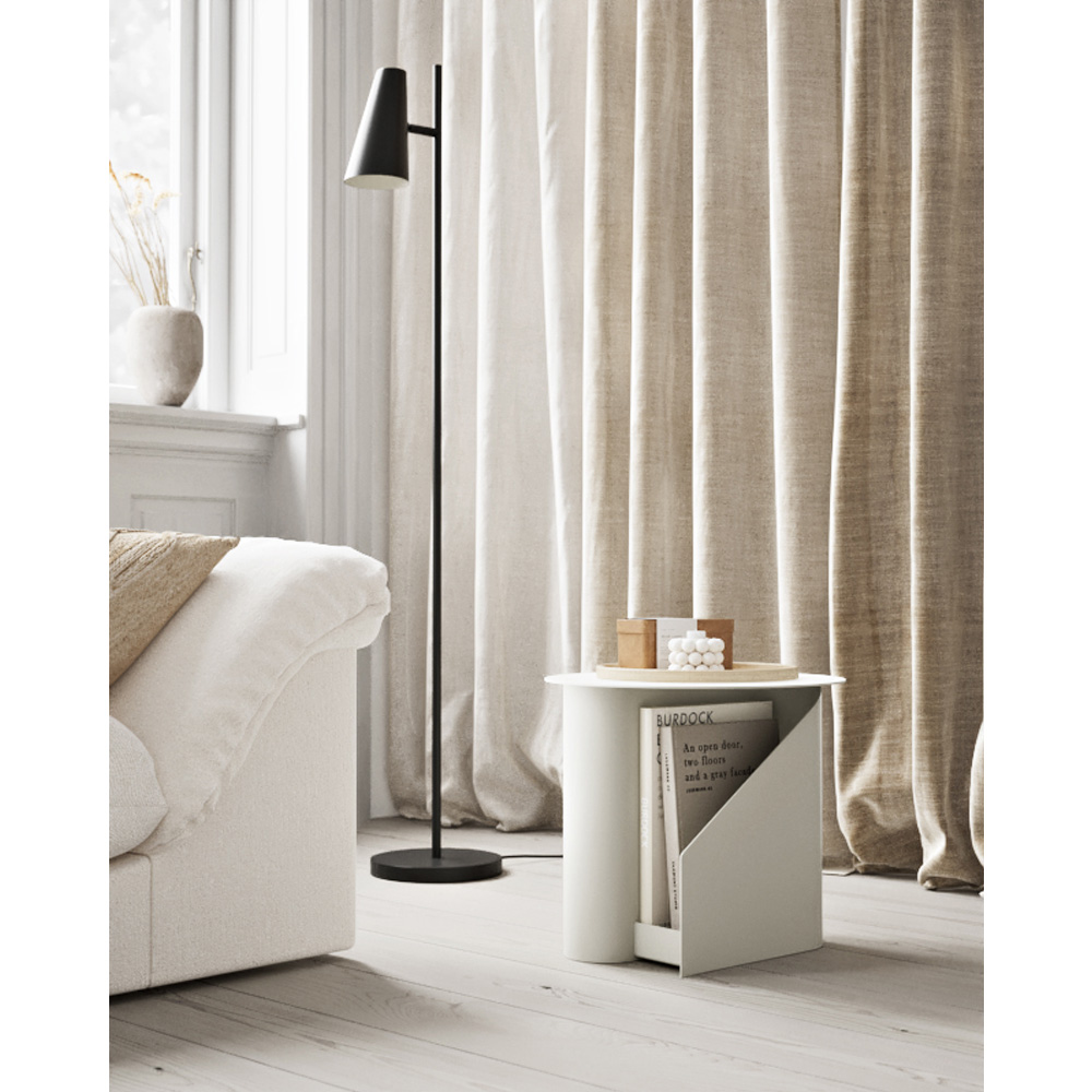 Woud_Sentrum_sivupöytä_sohvapöytä_Warm_grey_harmaa_03 - Edella Woud Sentrum Side Table pyöreä sohvapöytä